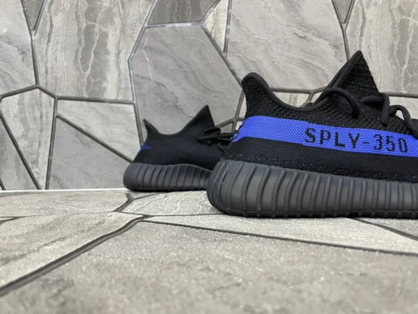 Yeezy shoes - Reps shoes