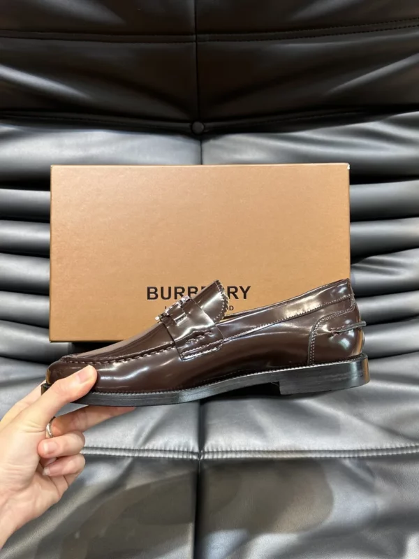 Burberry shoes - rep shoes