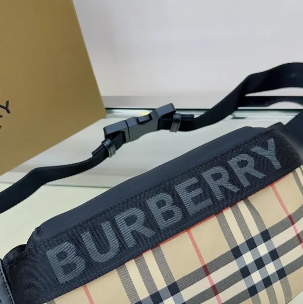 Burberry bag - rep bags