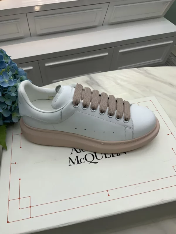 Alexander MCQueen shoes - rep shoes