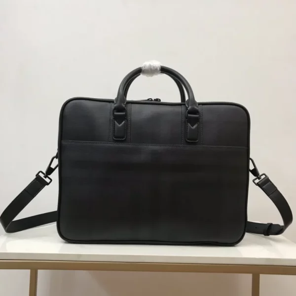 Burberry bag - rep bags