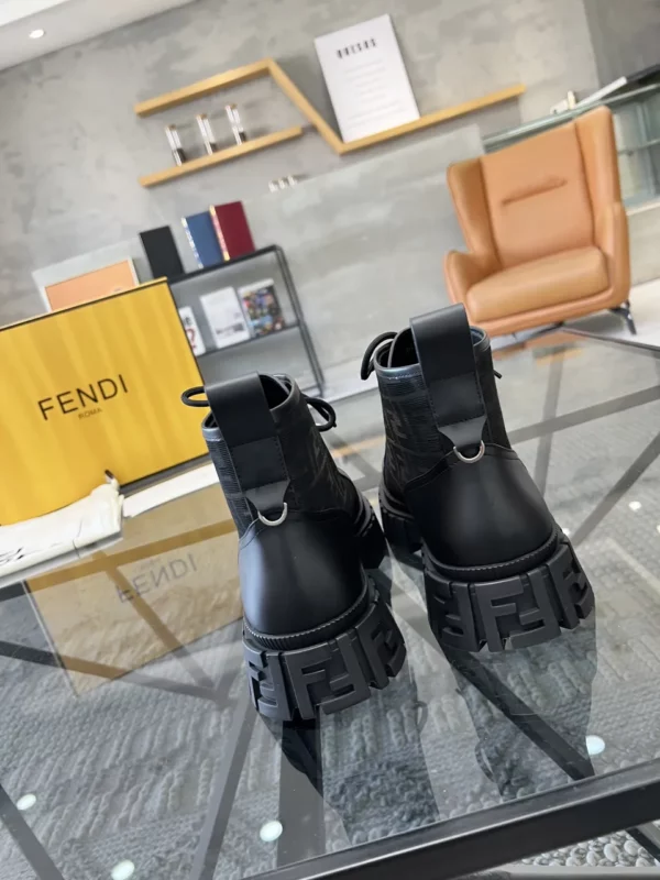 Fendi shoes - Replica shoes