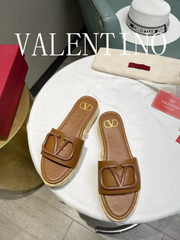 Valentino shoes - Replica shoes