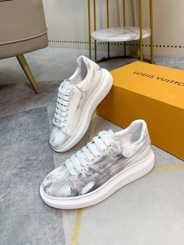 Alexander MCQueen shoes - rep shoes