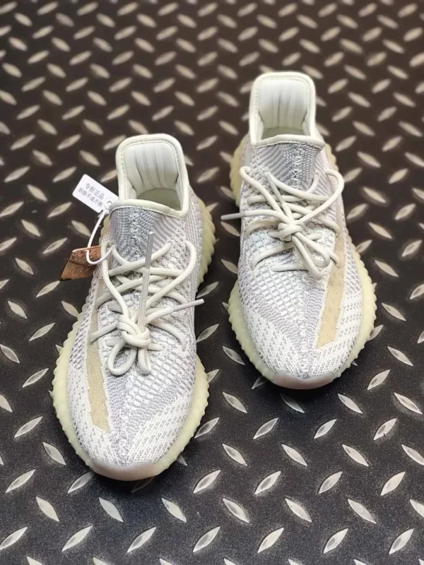 Yeezy shoes - rep shoes