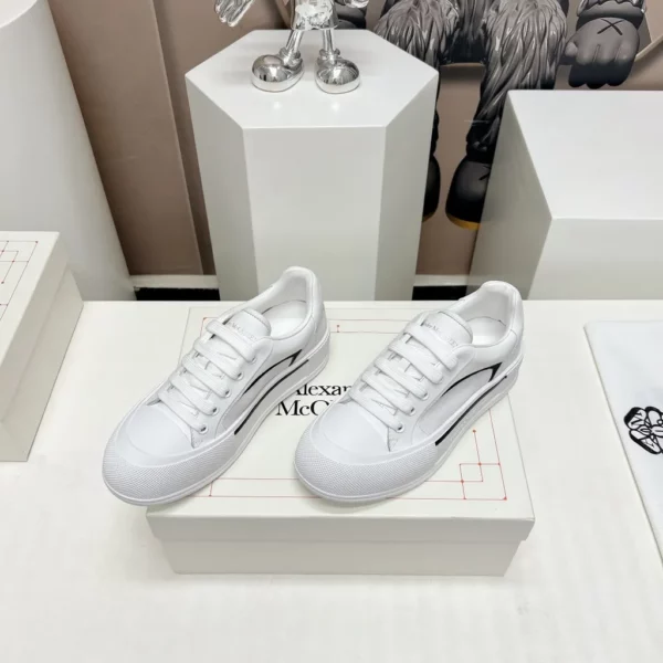 Alexander MCQueen shoes - Replica shoes