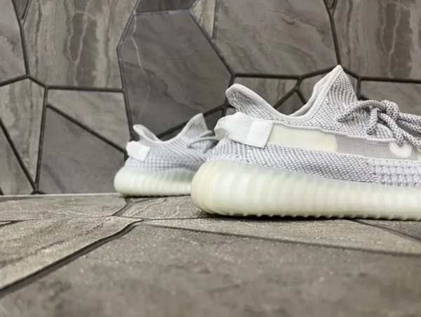 Yeezy shoes - rep shoes