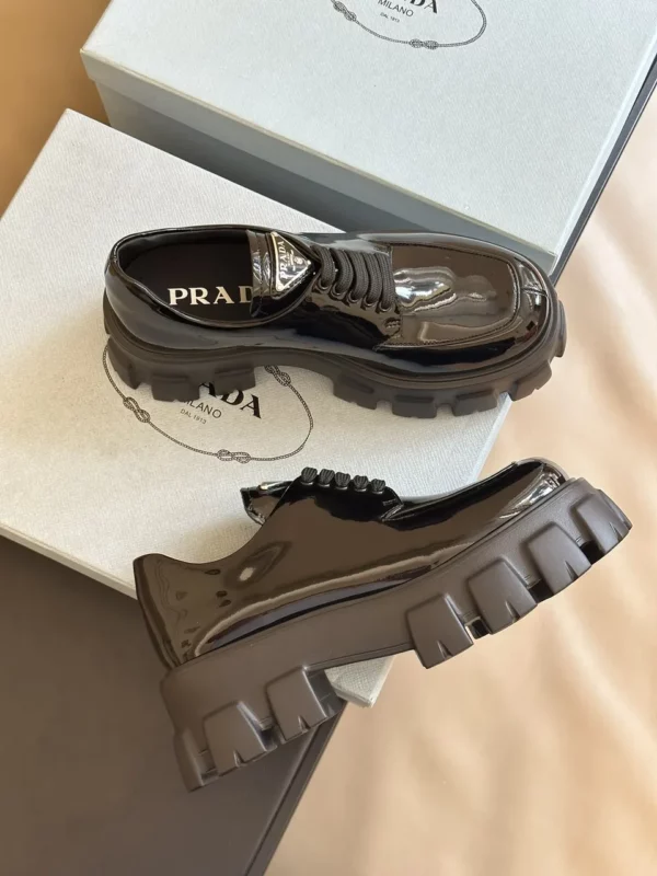 Prada shoes - Replica shoes