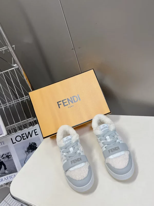 Fendi shoes - Replica shoes