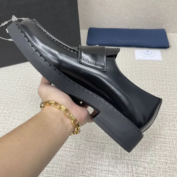 Prada shoes - Replica shoes