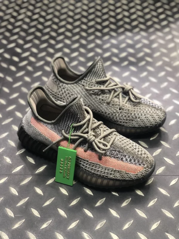 Yeezy shoes - Replica shoes