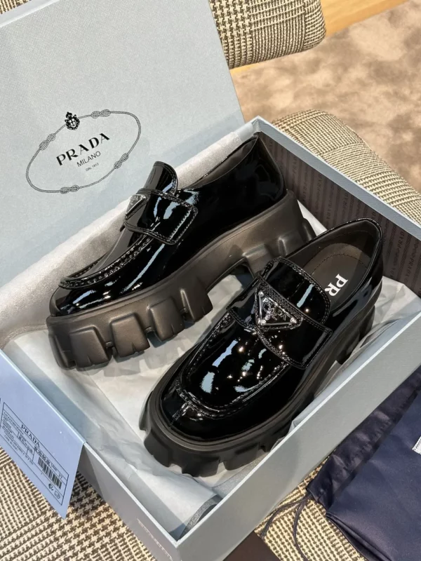 Prada shoes - Reps shoes