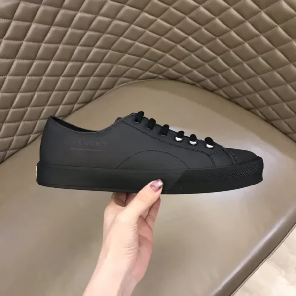 Givenchy shoes - Replica shoes