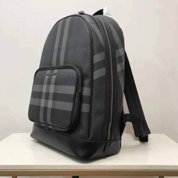 Burberry bag - rep bags