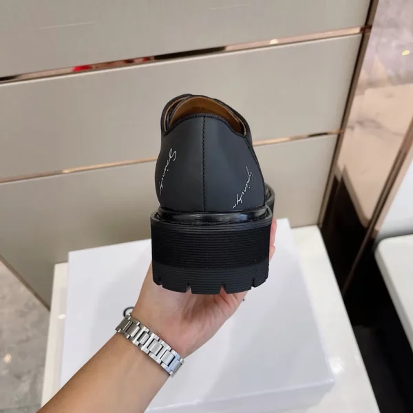 Givenchy shoes - Reps shoes