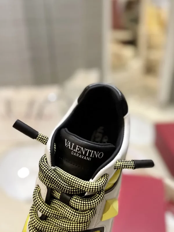 Valentino shoes - Replica shoes