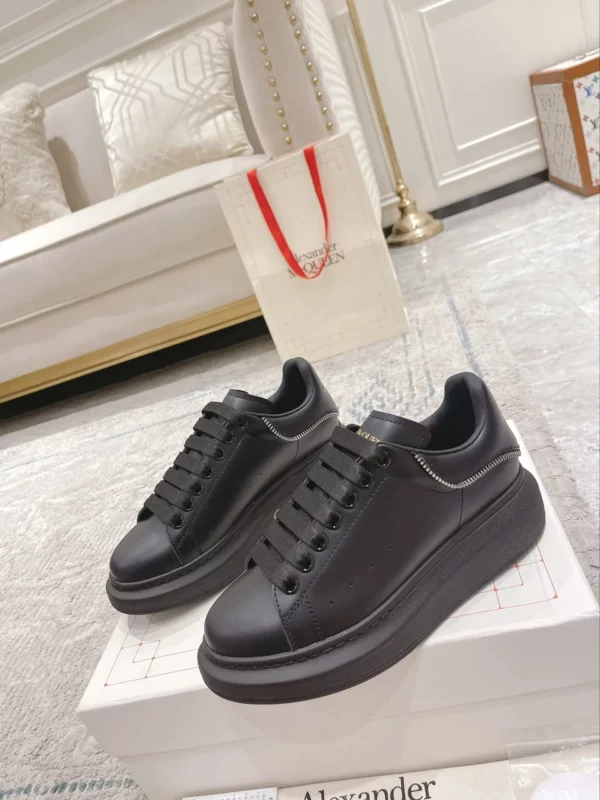 Alexander MCQueen shoes - rep shoes