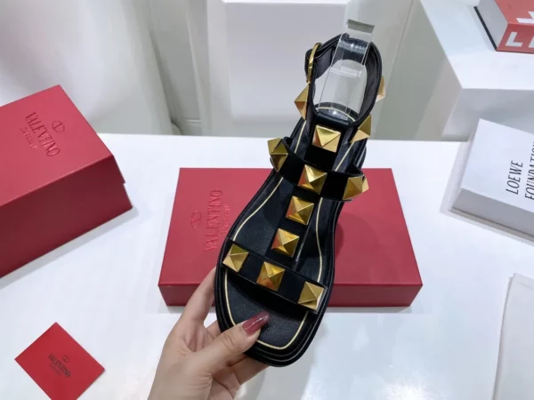 Valentino shoes - rep shoes