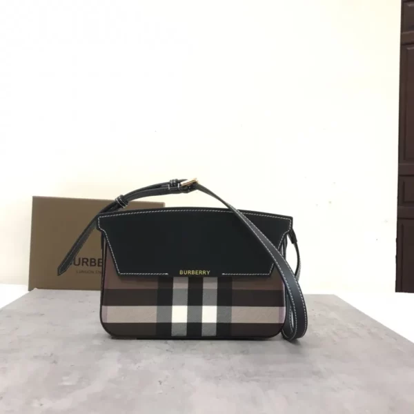 Burberry bag - replica bags