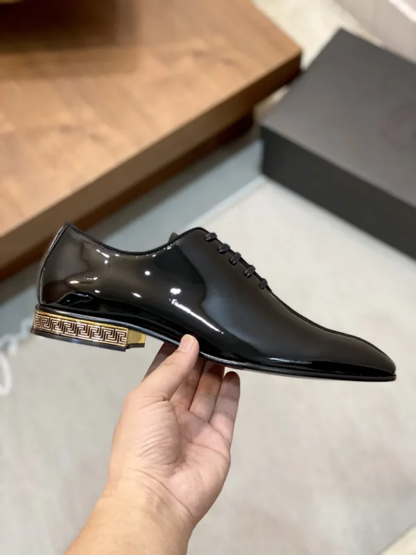 Versace shoes - Replica shoes