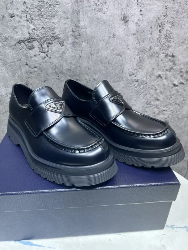 Prada shoes - Replica shoes