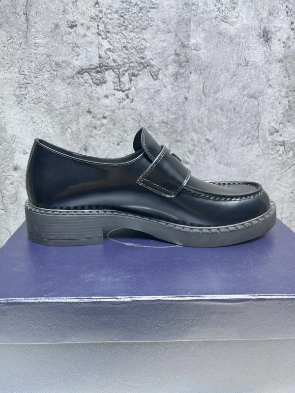 Prada shoes - Replica shoes