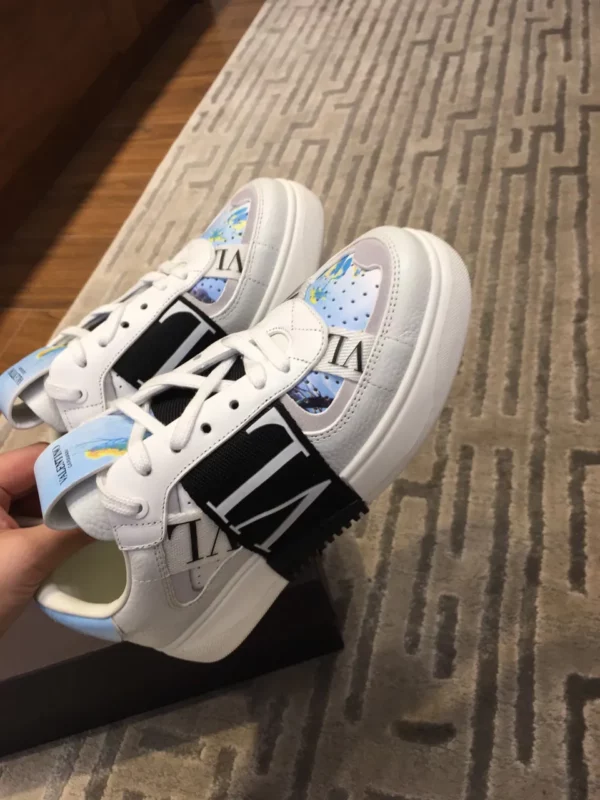 Valentino shoes - Reps shoes