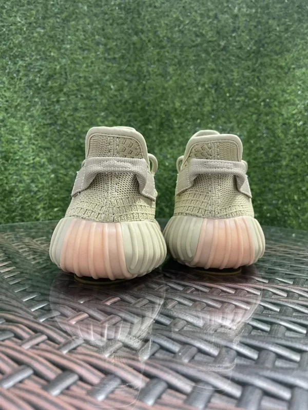 Yeezy shoes - rep shoes