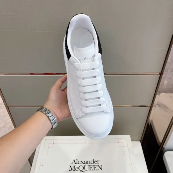 Alexander MCQueen shoes - rep shoes