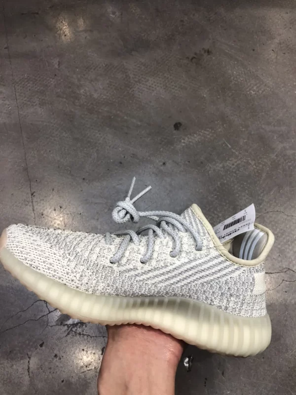 Yeezy shoes - rep shoes