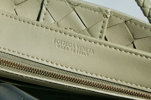 Bottega Veneta bag - replica bags