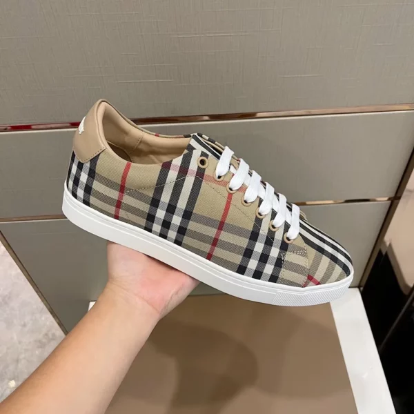 Burberry shoes - rep shoes