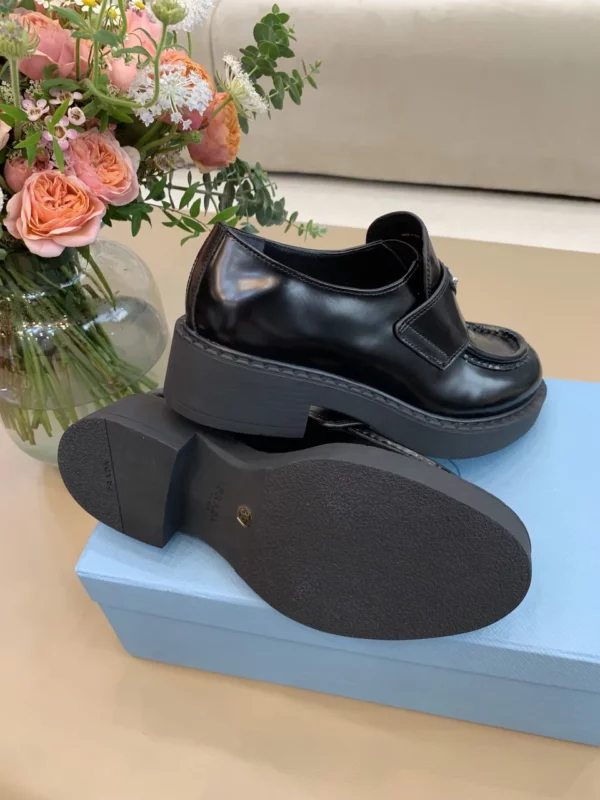 Prada shoes - Replica shoes