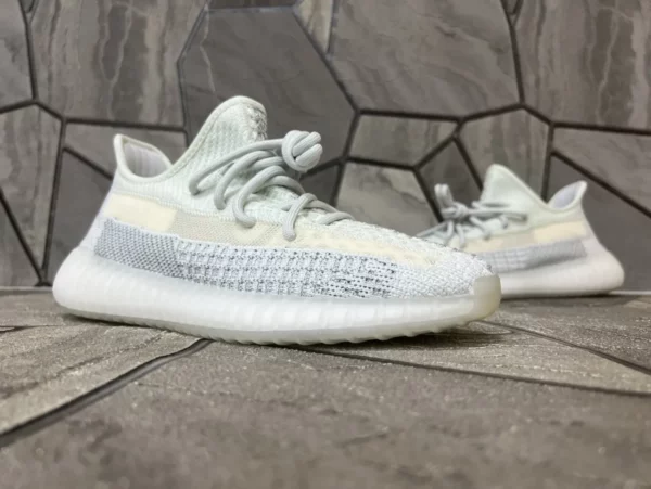 Yeezy shoes - Replica shoes