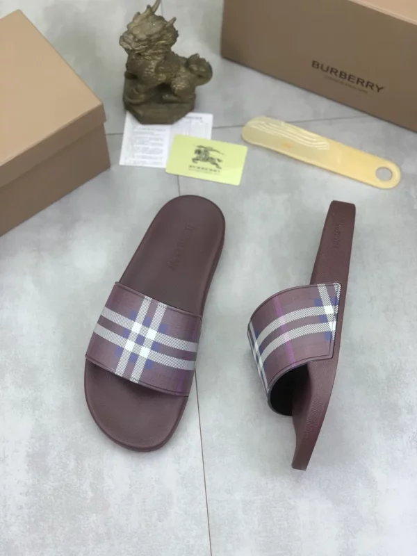 Burberry shoes - Replica shoes