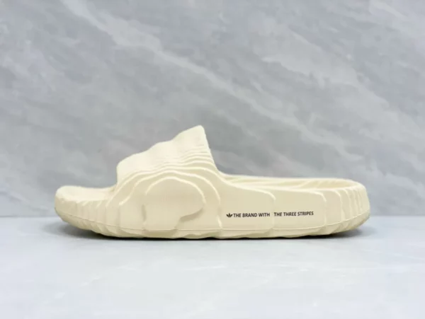 Yeezy shoes - Replica shoes