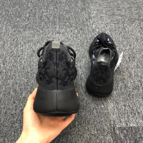 Yeezy shoes - rep shoes