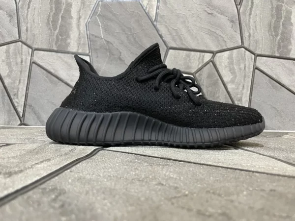 Yeezy shoes - rep shoes