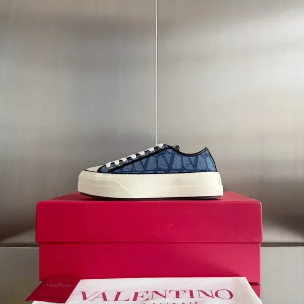 Valentino shoes - Reps shoes