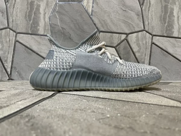 Yeezy shoes - Replica shoes