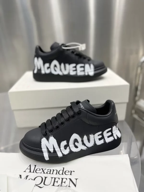 Alexander MCQueen shoes - rep shoes