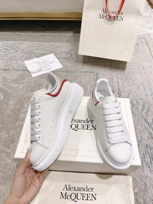 Alexander MCQueen shoes - Replica shoes