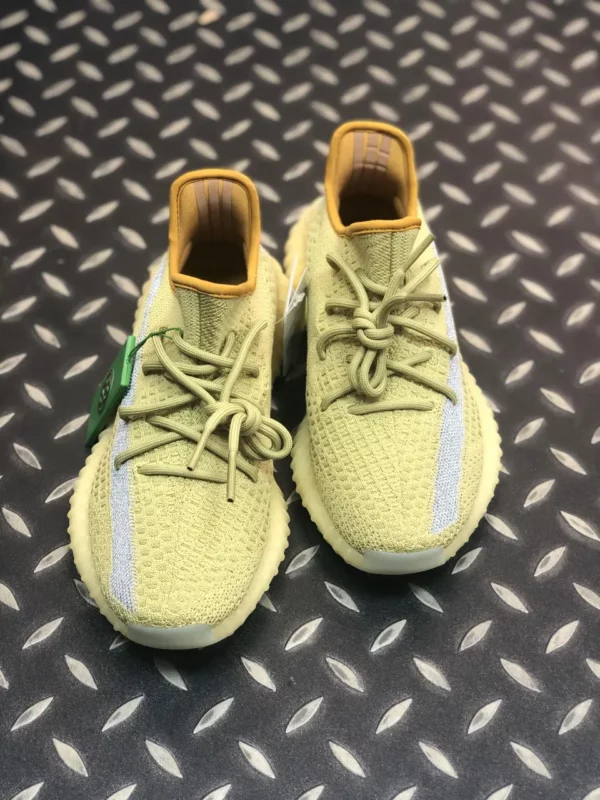 Yeezy shoes - Replica shoes