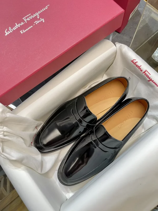 Ferragamo shoes - rep shoes