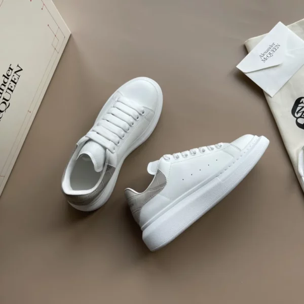 Alexander MCQueen shoes - Reps shoes