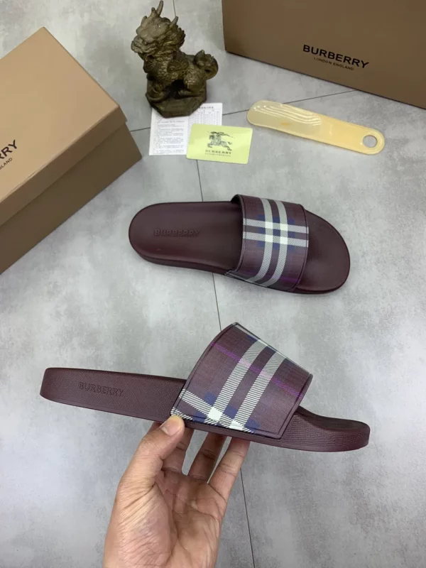 Burberry shoes - Replica shoes