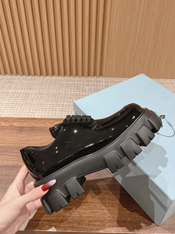 Prada shoes - Replica shoes