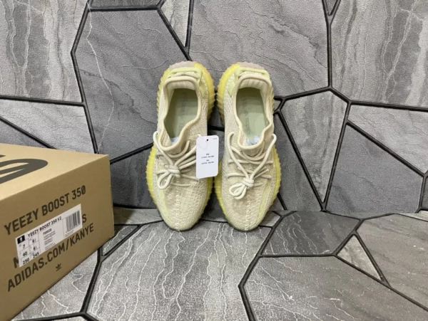 Yeezy shoes - Replica shoes