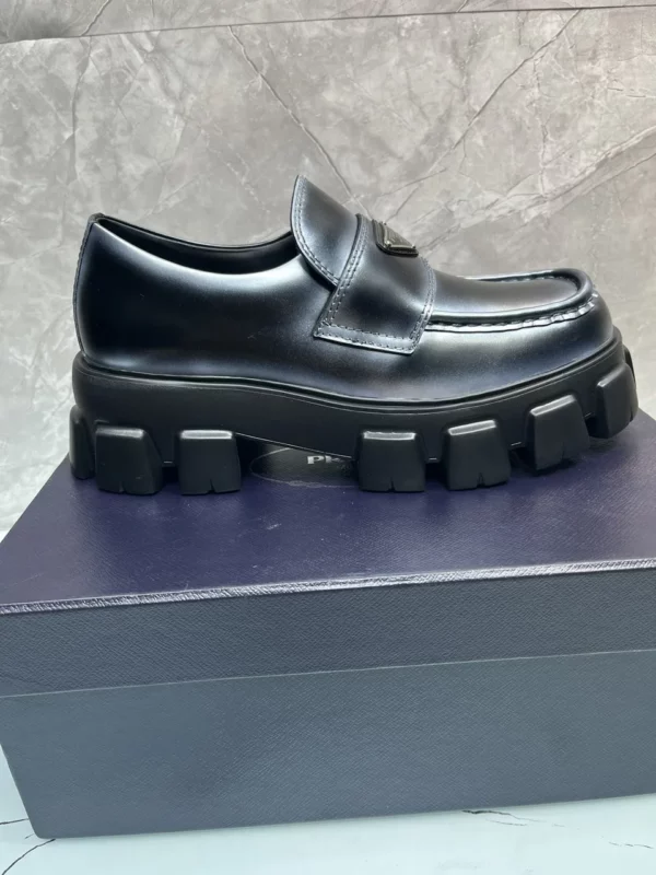 Prada shoes - Replica shoes