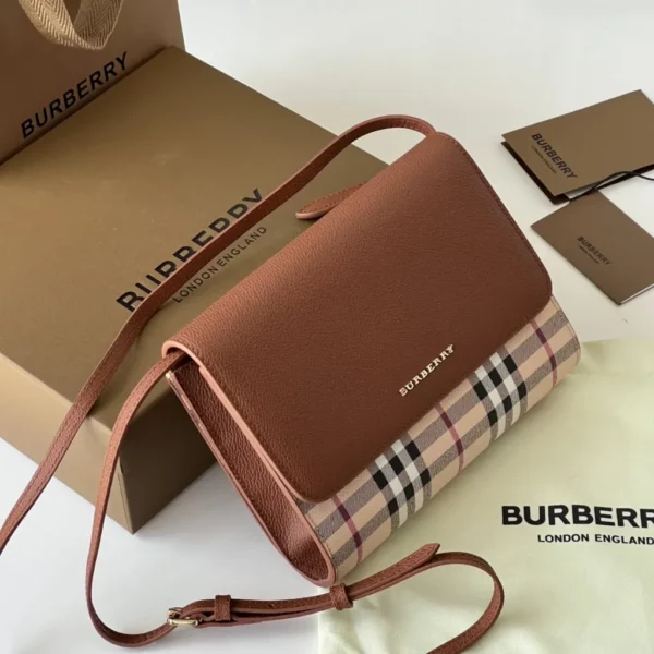 Burberry bag - rep bags